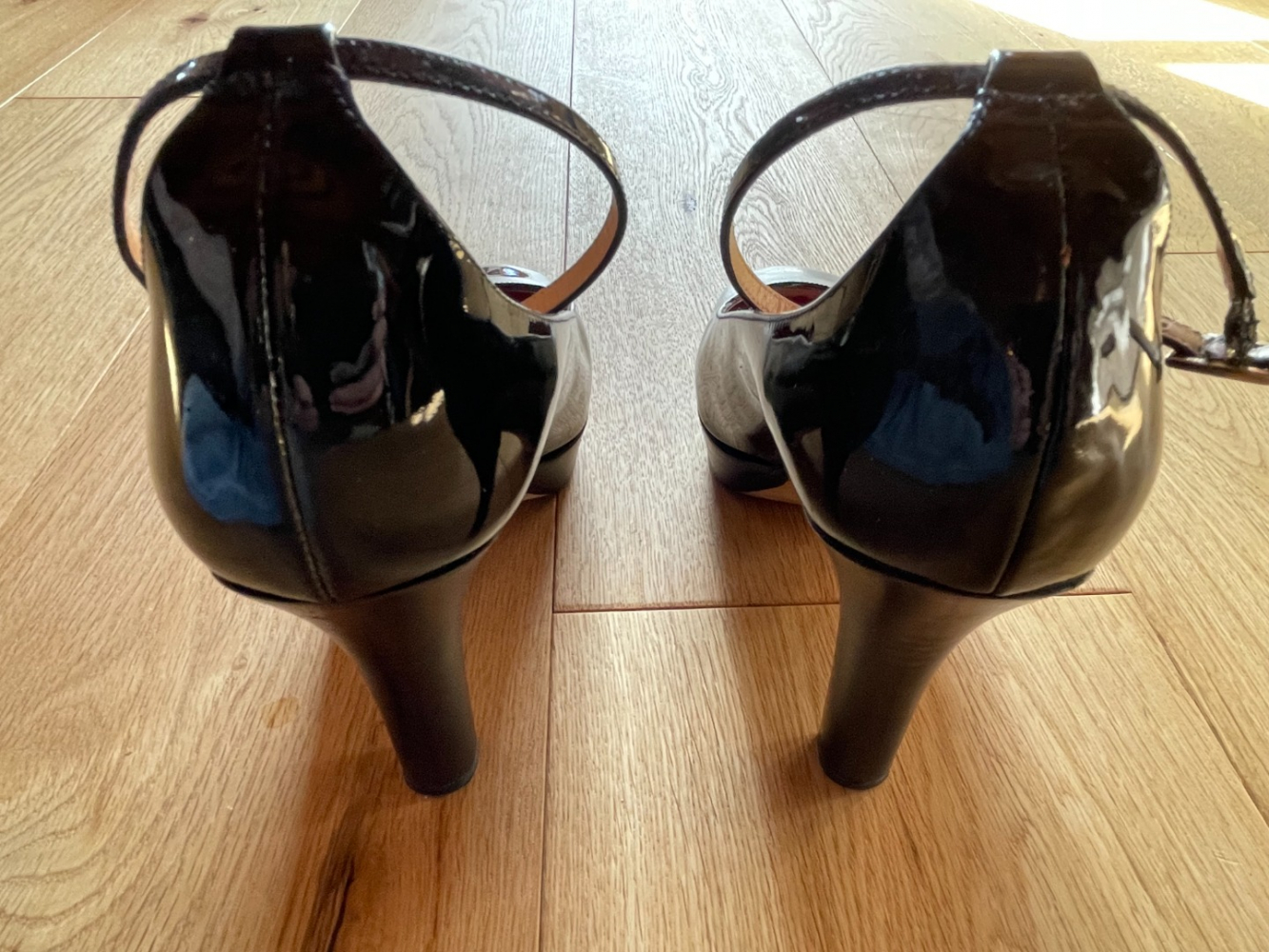 Kate Spade Vintage hohe schwarze Lackabsätze