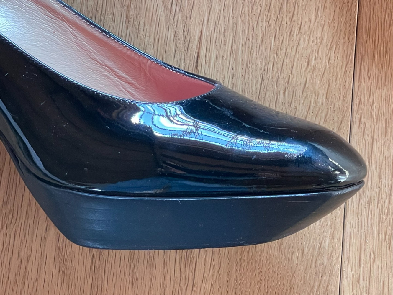 Kate Spade Vintage hohe schwarze Lackabsätze