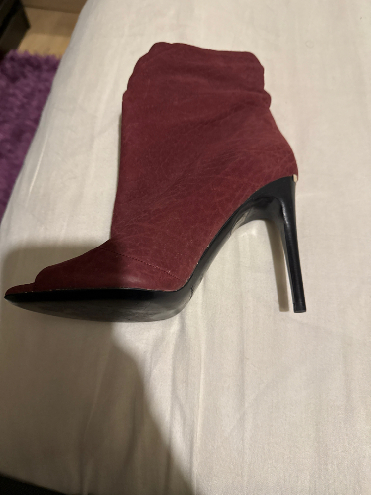 Burberry Bottines à talon à bout ouvert