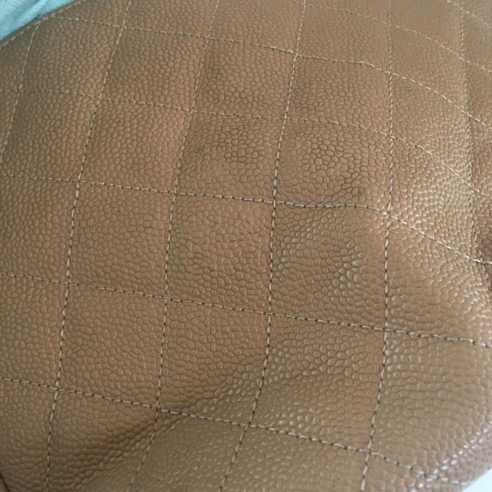 Chanel Sac bandoulière Chanel Petite Shopping Tote en cuir beige