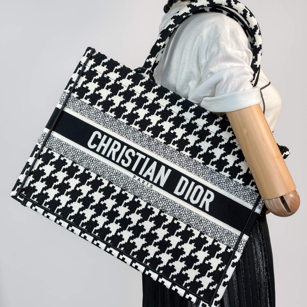 Christian Dior Book Tote Medium Embroidery Canvas Bag Macro Pied-de-Poule Black & White