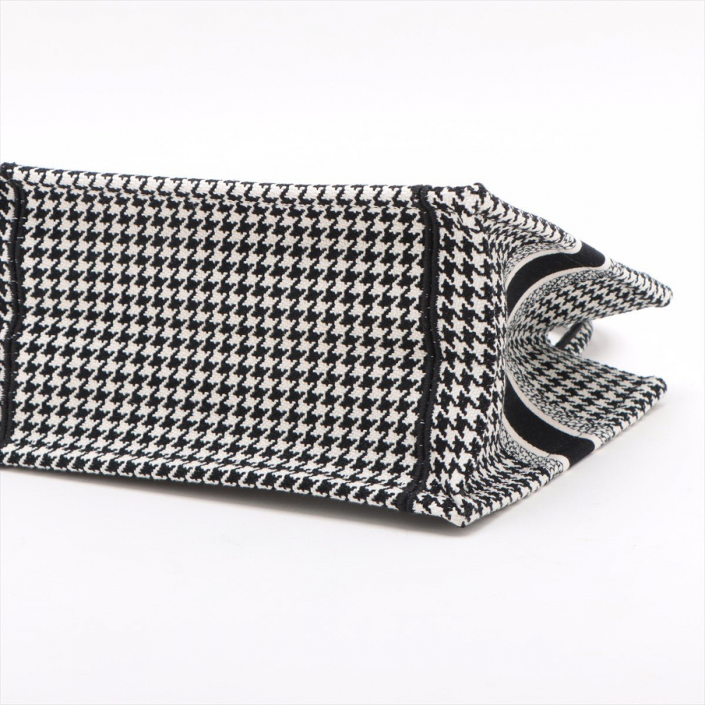 Christian Dior Book Tote Medium Embroidery Canvas Bag Macro Pied-de-Poule Black & White