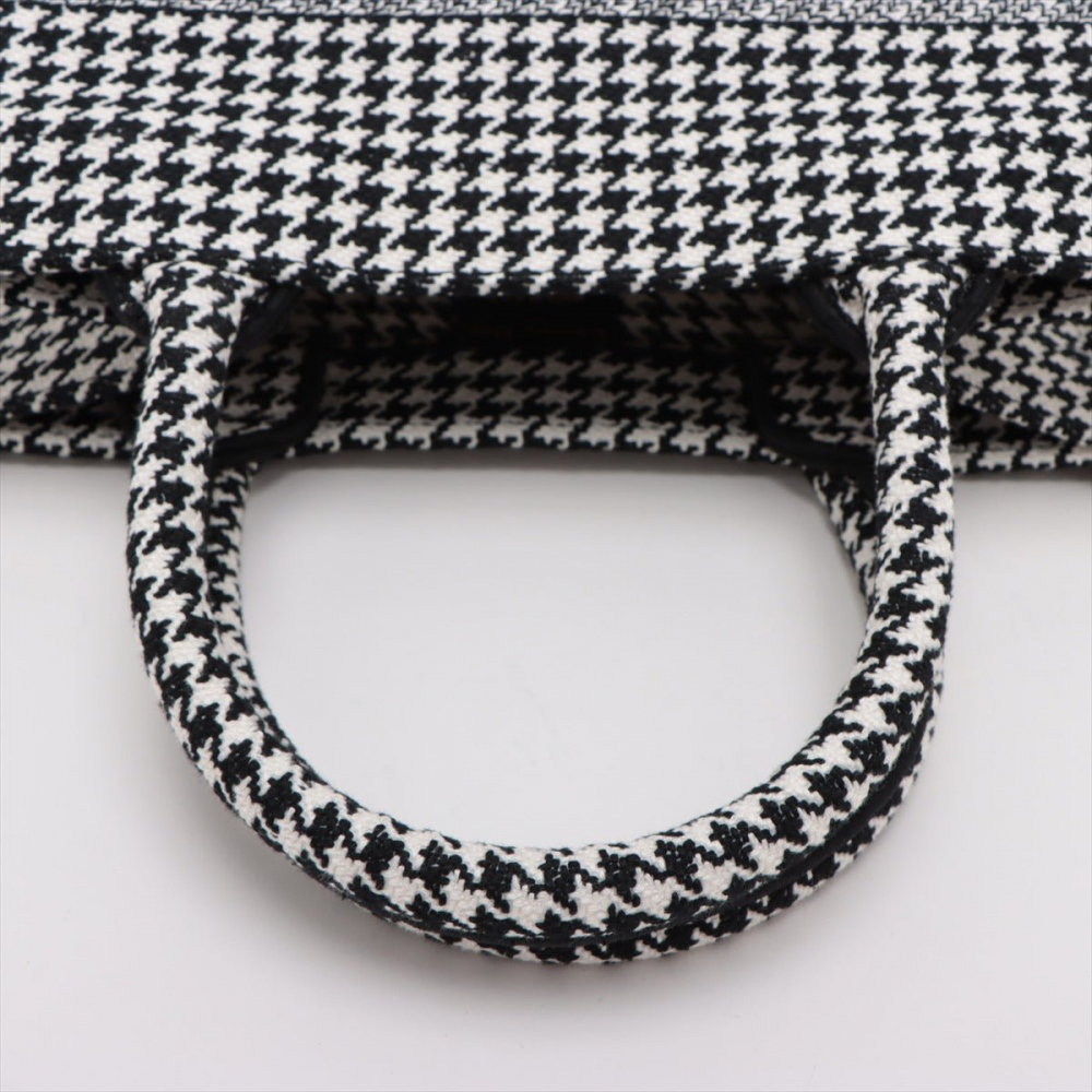 Christian Dior Book Tote Medium Embroidery Canvas Bag Macro Pied-de-Poule Black & White