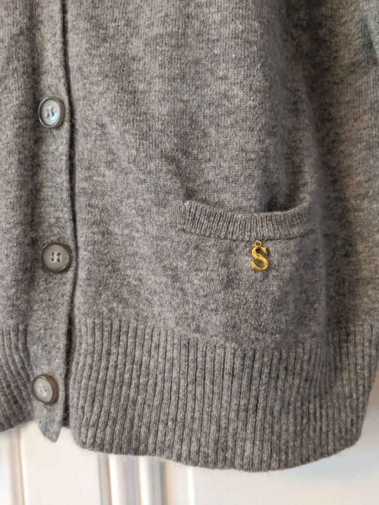 Sandro Strickjacke aus 100% Kaschmir