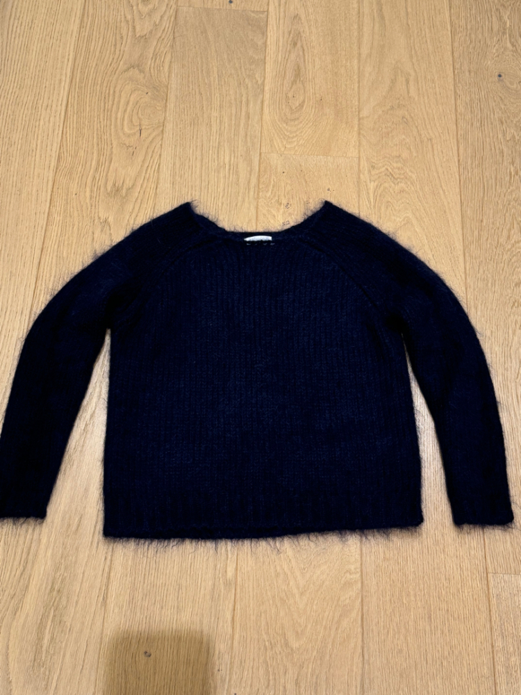 Notshy Pullover