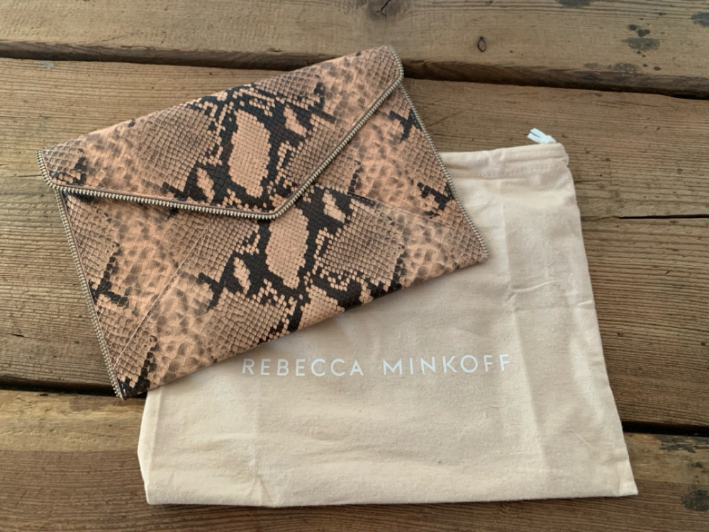 Rebecca Minkoff Clutch in Schlangenoptik