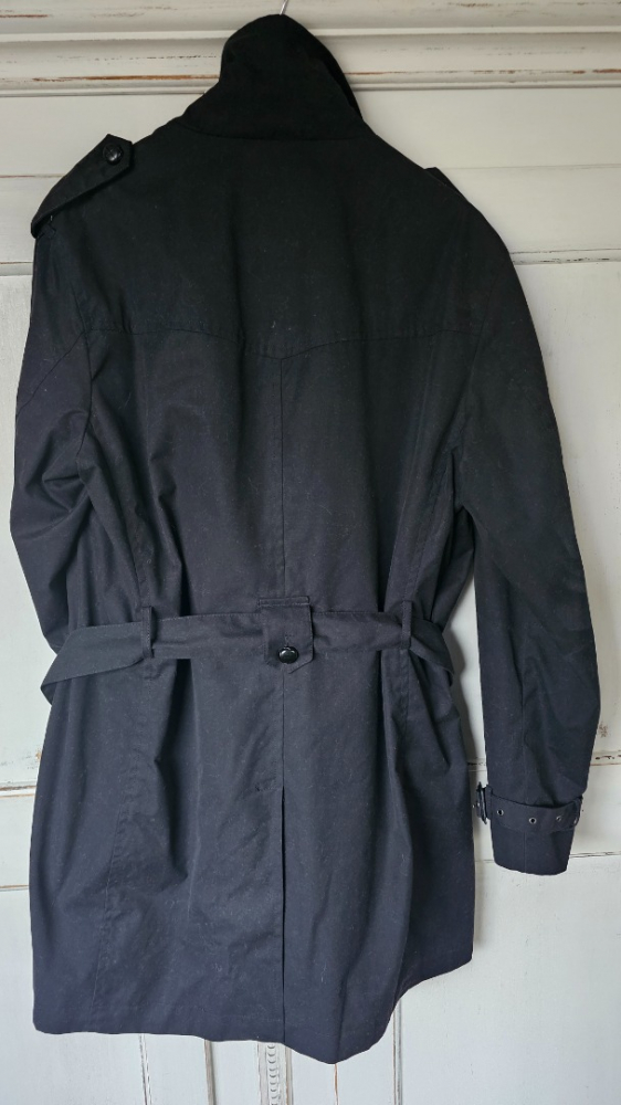 Navyboot Trenchcoat
