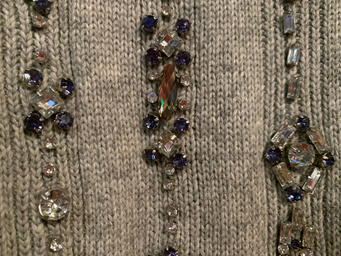 Tory Burch Pull-over avec applications de bijoux