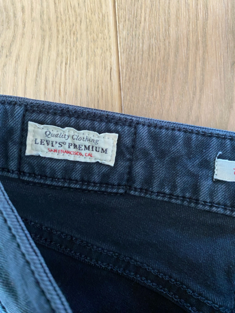 Levi's Jean 721 high rise skinny noir