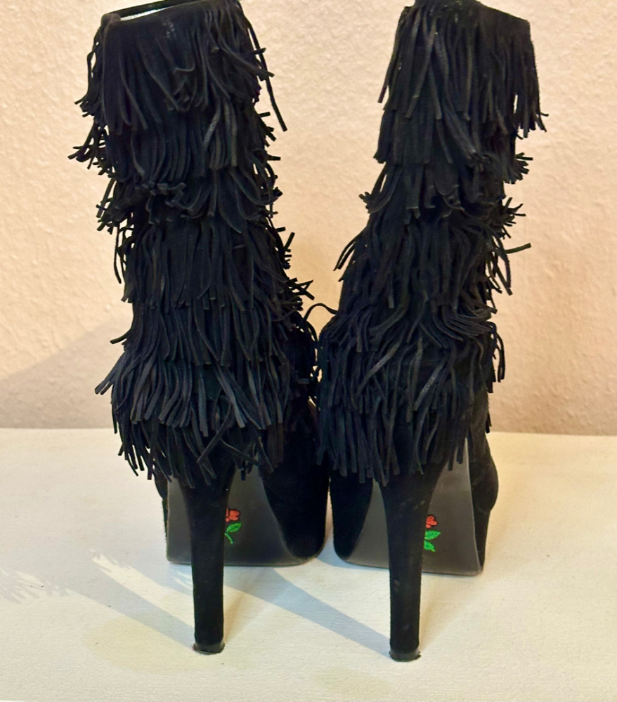 Free Lance Suede fringe wedge booties