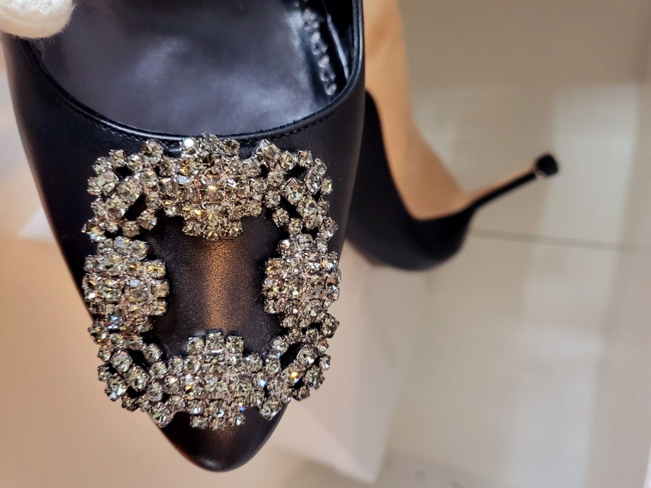 Manolo Blahnik Talon Hangisi Nappa