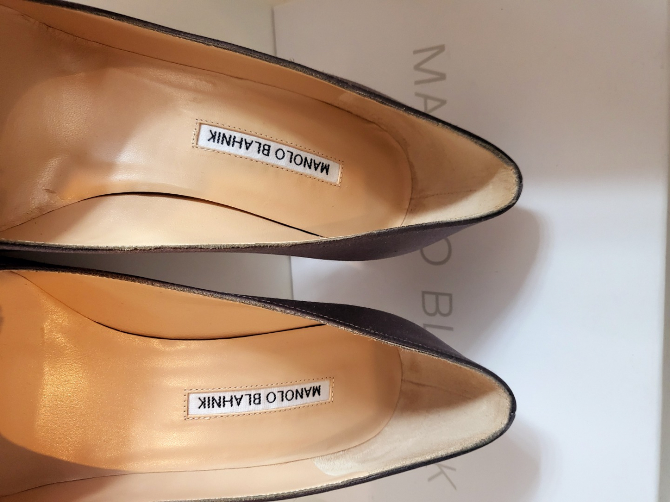 Manolo Blahnik Hangisi Satin Absatz
