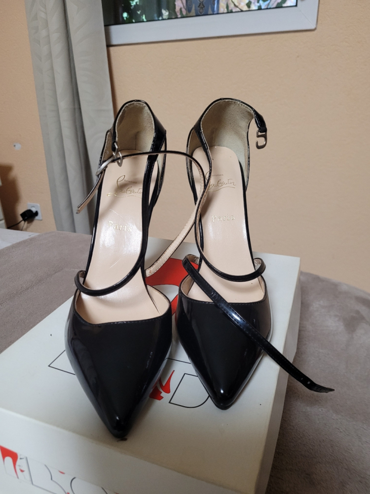 Christian Louboutin Paris