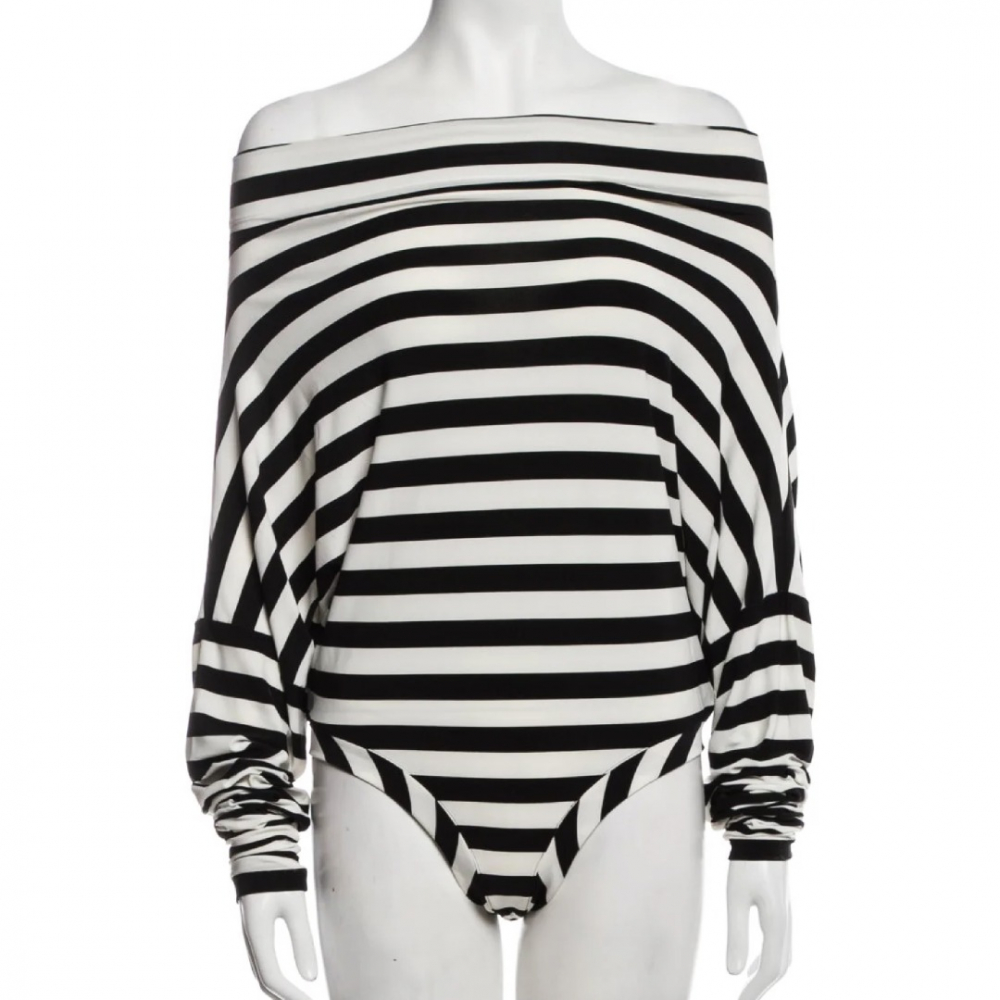 Norma Kamali Stretchy top