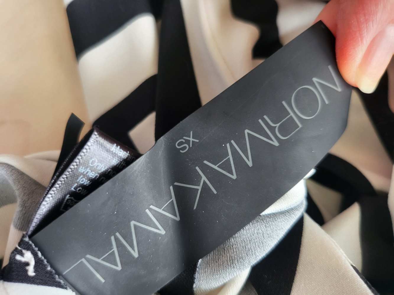 Norma Kamali Stretchy top