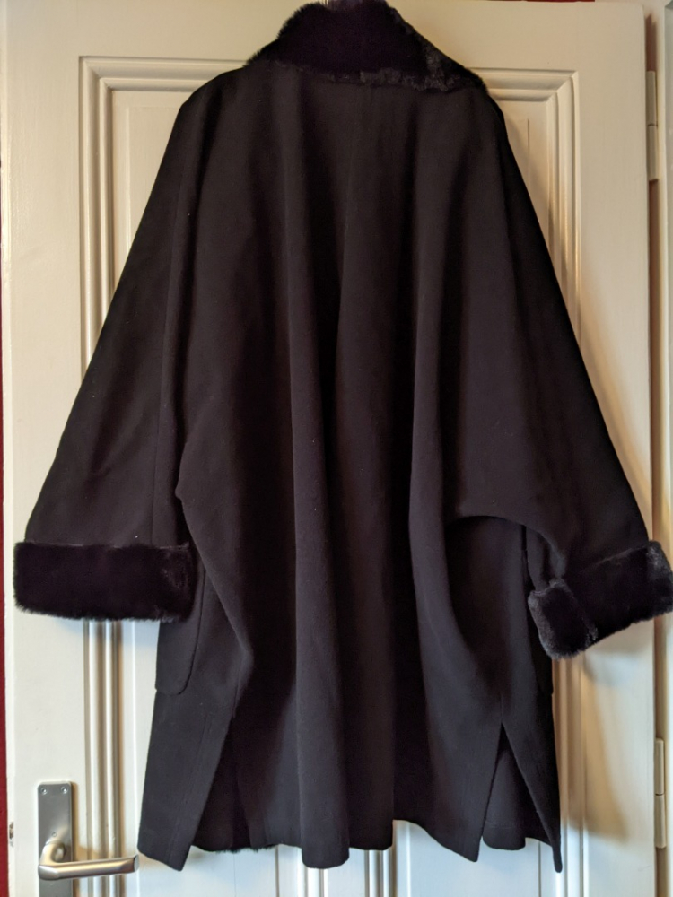 Madeleine Übergangs-/Abendjacke L-XXL