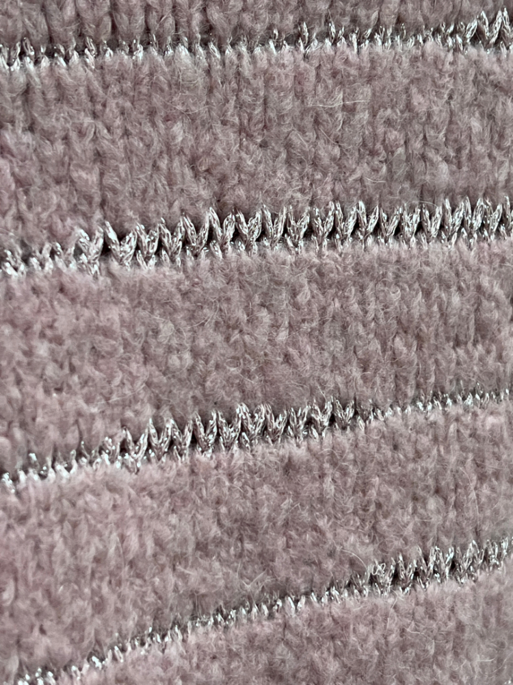 La Fée Maraboutée With gold wire