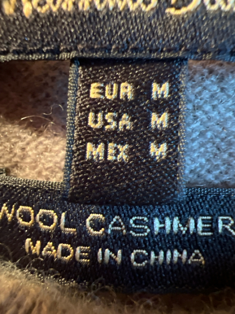 Massimo Dutti Klassischer Pullover