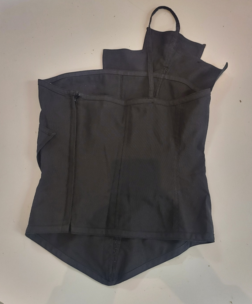 Gianni Versace Dessus d'angle