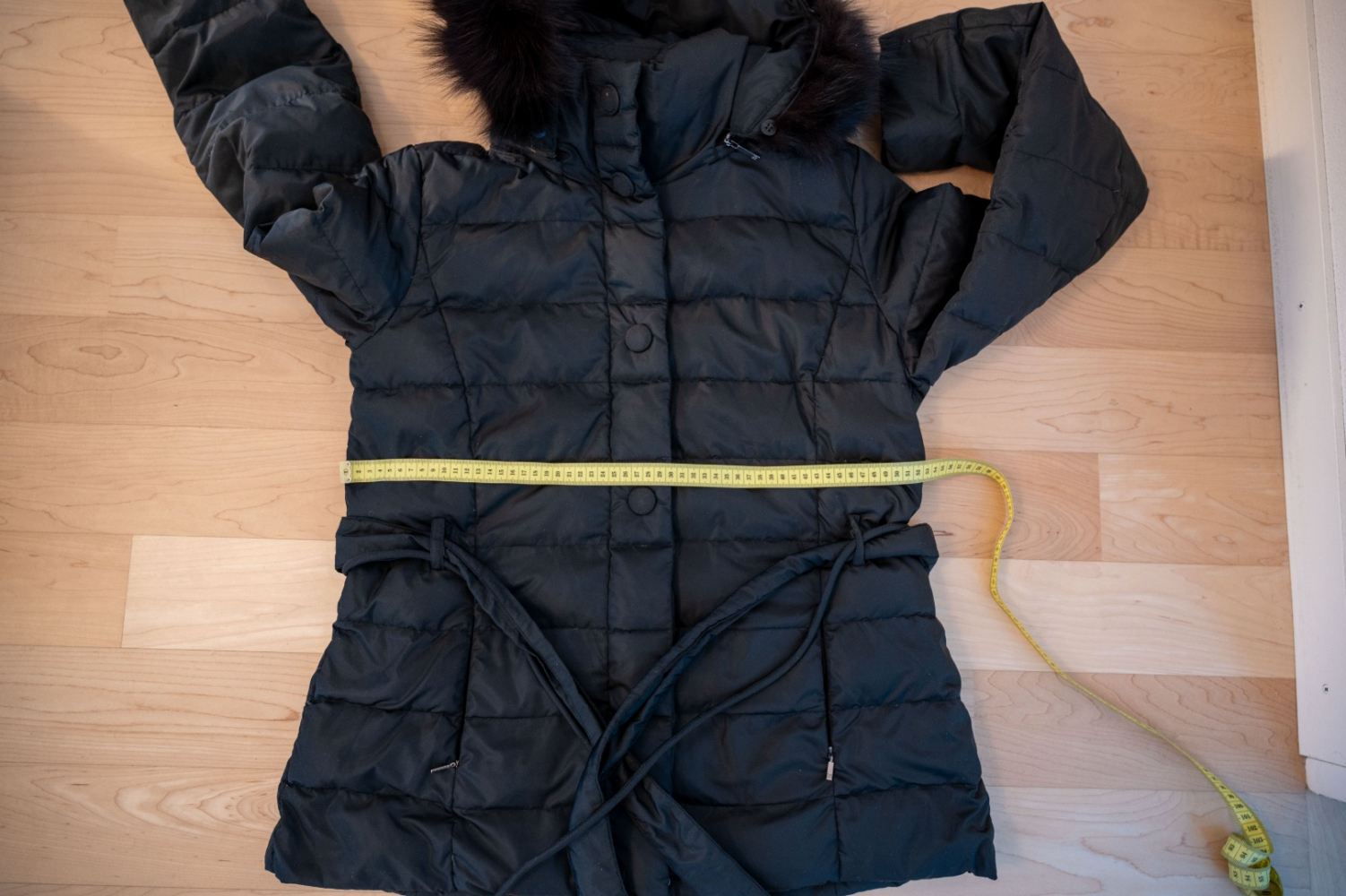 Weekend Max Mara Winter-Daunenjacke mit abnehmbarer Kapuze mit Echtpelzbesatz