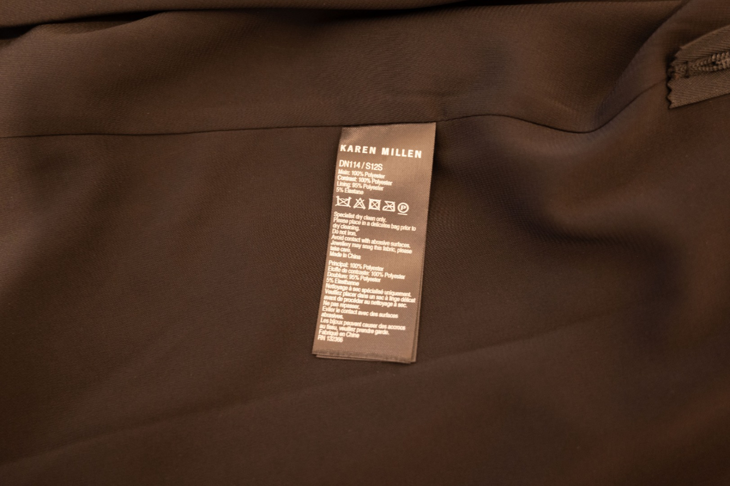 Karen Millen Gothic-inspiriertes Mesh-Kleid