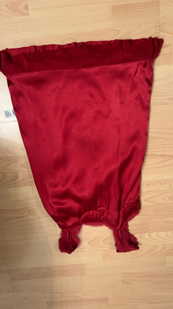 BCBG Max Azria BCBGMaxAzria Rotes Rosett Seiden-Kurzarmkleid ohne Ärmel