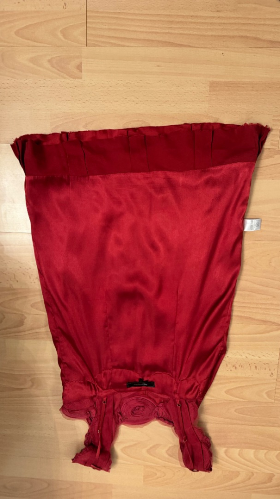 BCBG Max Azria BCBGMaxAzria Rotes Rosett Seiden-Kurzarmkleid ohne Ärmel