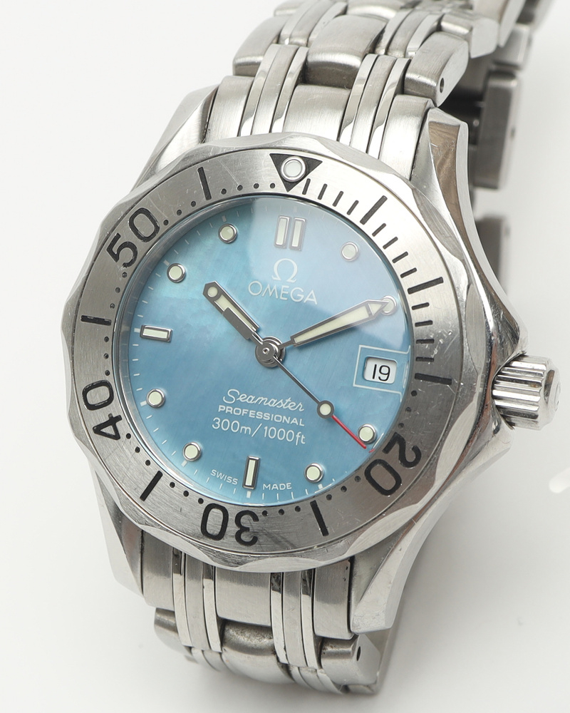 Omega Lady-seamaster 300m 28mm Ref 2085.72 Rare Blue Mother-of-pearl Dial Watch