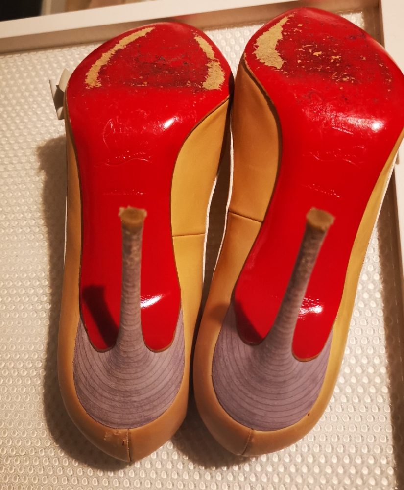 Christian Louboutin Pumps