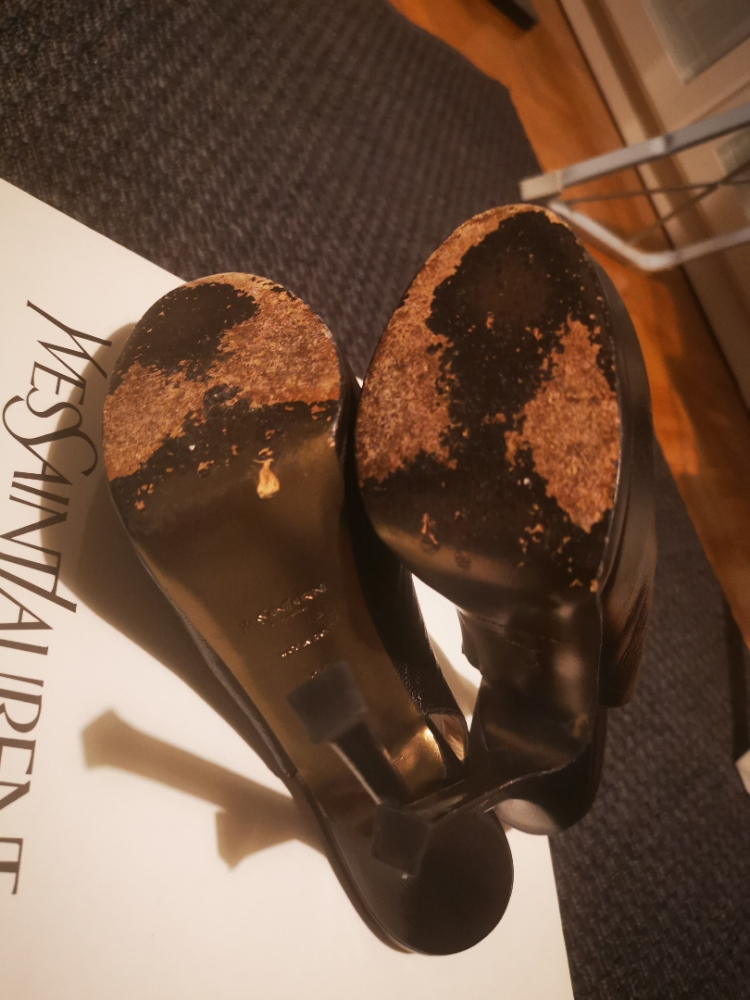 Yves Saint Laurent Tribtoo Slingbac