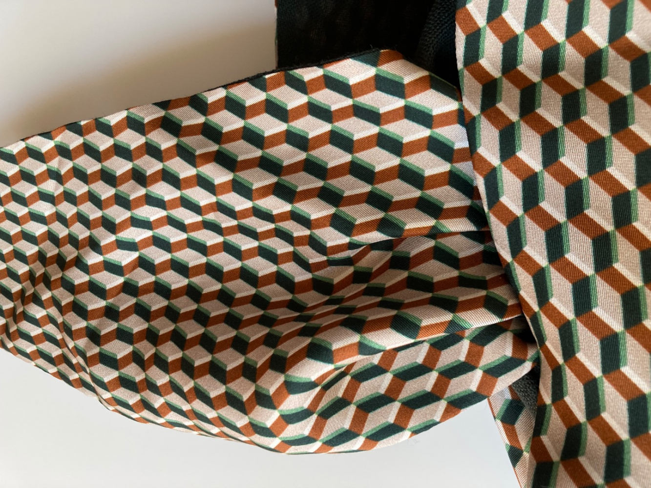 Massimo Dutti Triangle