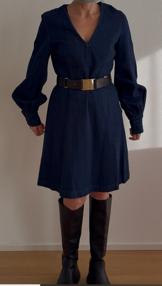 Sportmax Marineblaues Denim-Minikleid mit V-Ausschnitt und Puffärmel, seitlicher Reißverschluss