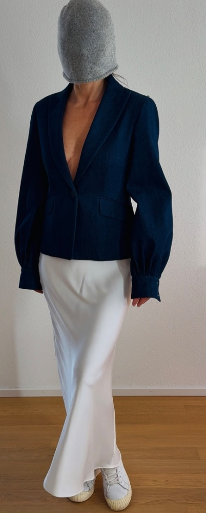 Sportmax Dunkel gewaschener Denim-Blazer mit gerafften, geknöpften Manschetten | Juwelendetail an der Schulter | gefüttert