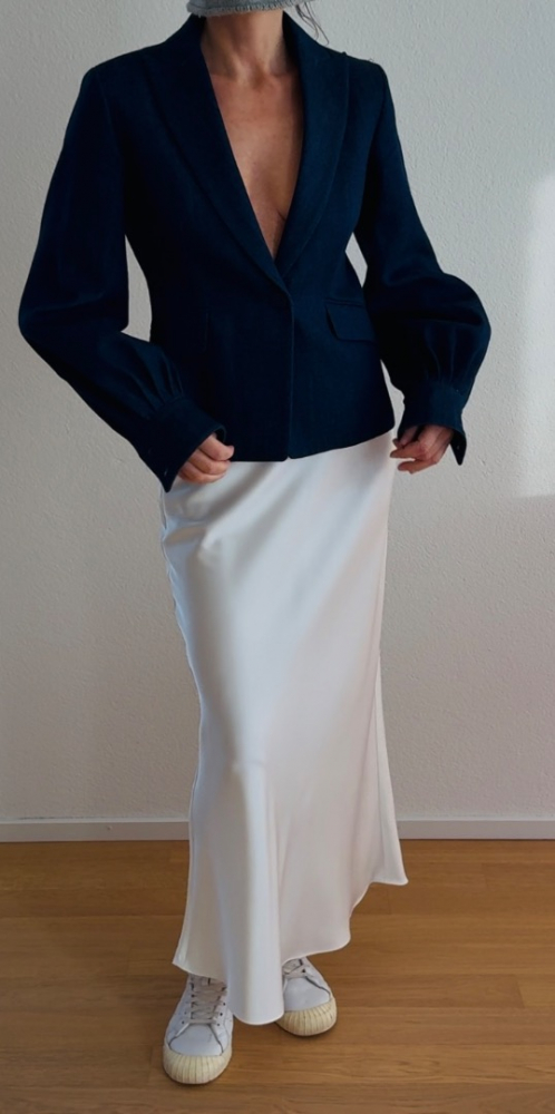 Sportmax Dunkel gewaschener Denim-Blazer mit gerafften, geknöpften Manschetten | Juwelendetail an der Schulter | gefüttert