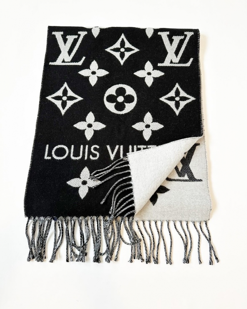 Louis Vuitton Monogram scarf