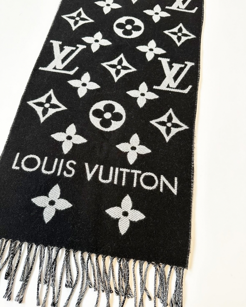 Louis Vuitton Monogram scarf
