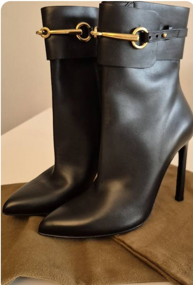 Gucci Booties Gucci en cuir noir avec mors