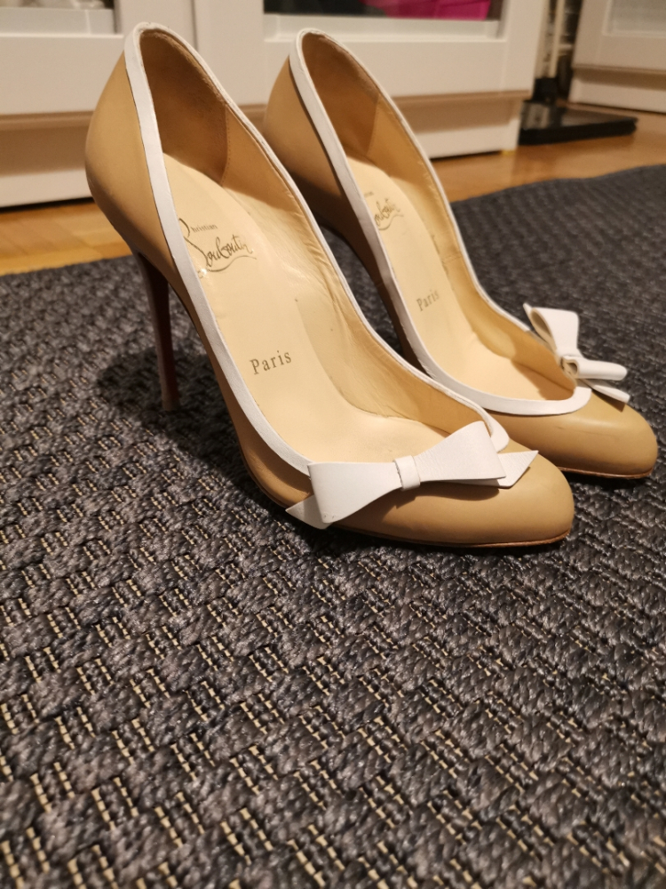 Christian Louboutin Pumps