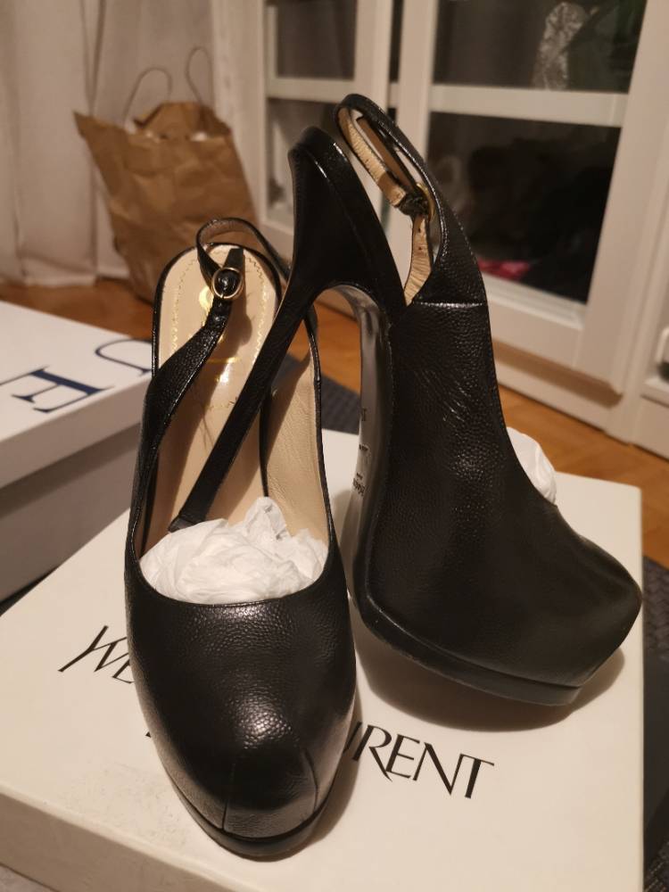 Yves Saint Laurent Tribtoo Slingbac