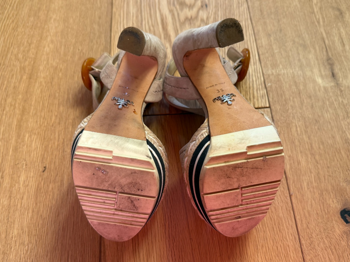 Prada sandales à plateforme en daim souple