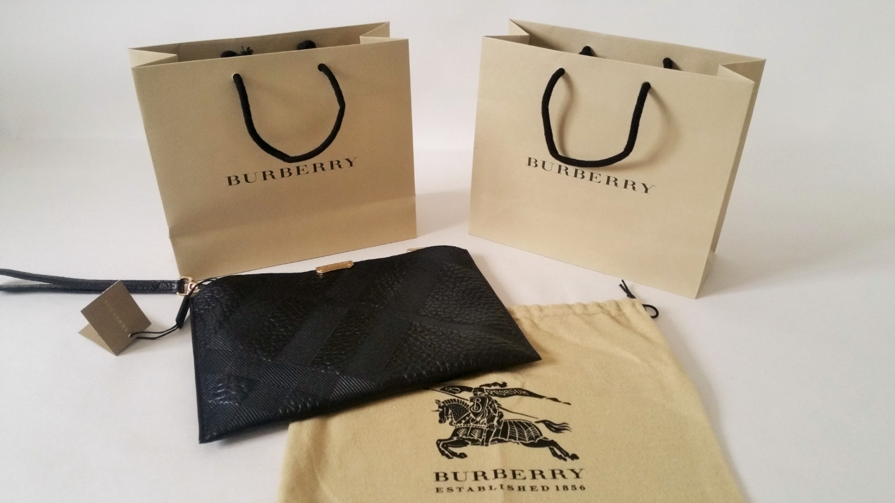 Burberry Clutch Schwarz Leder