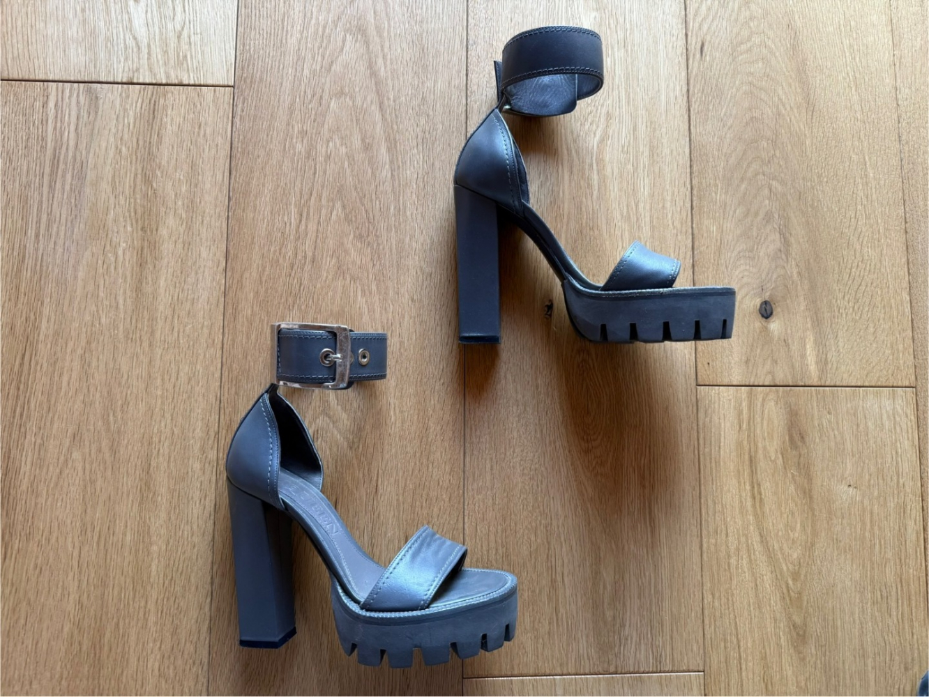 Alexander McQueen Grey lug-sole heels