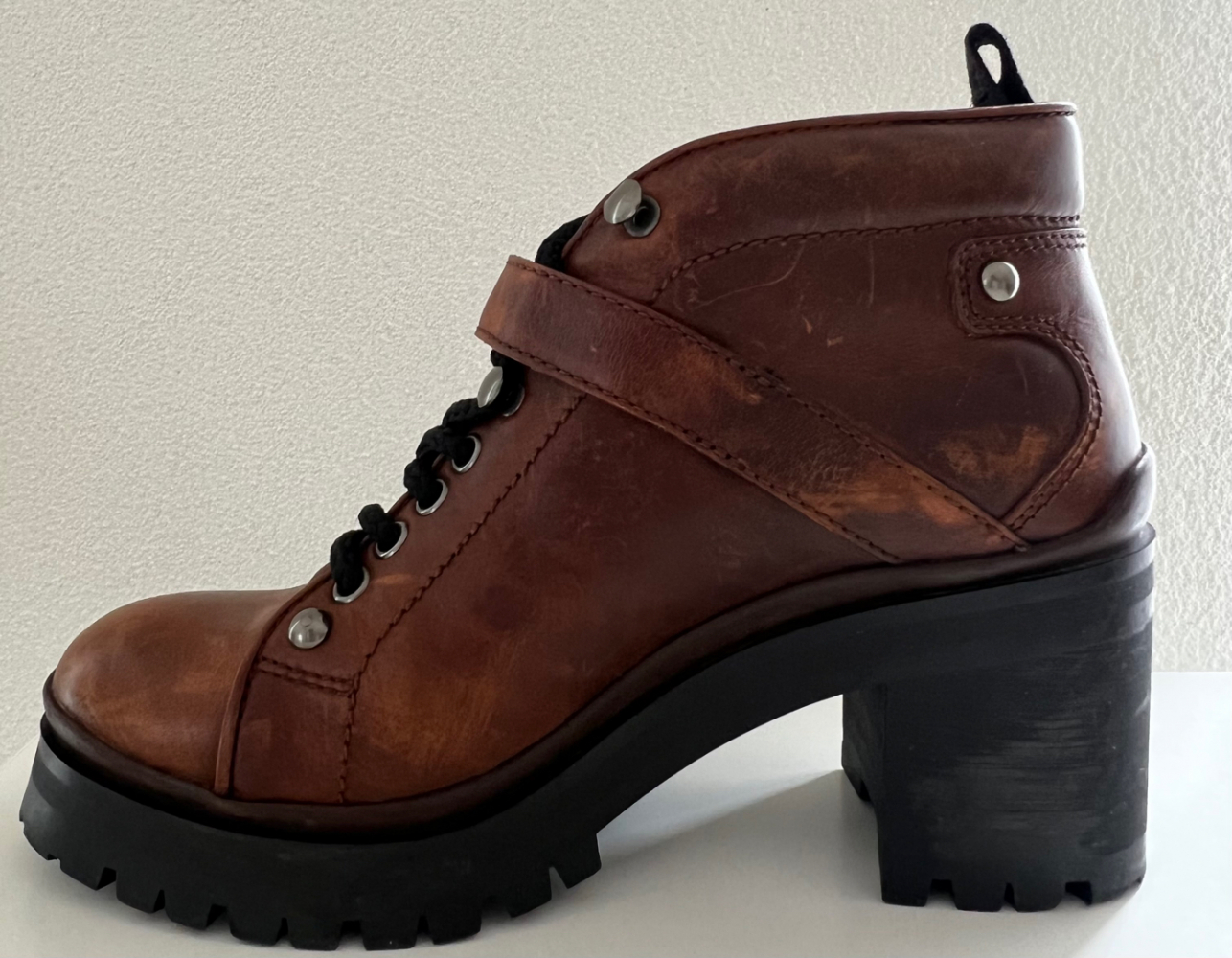 Miu Miu Bottes (de randonnée) élégantes