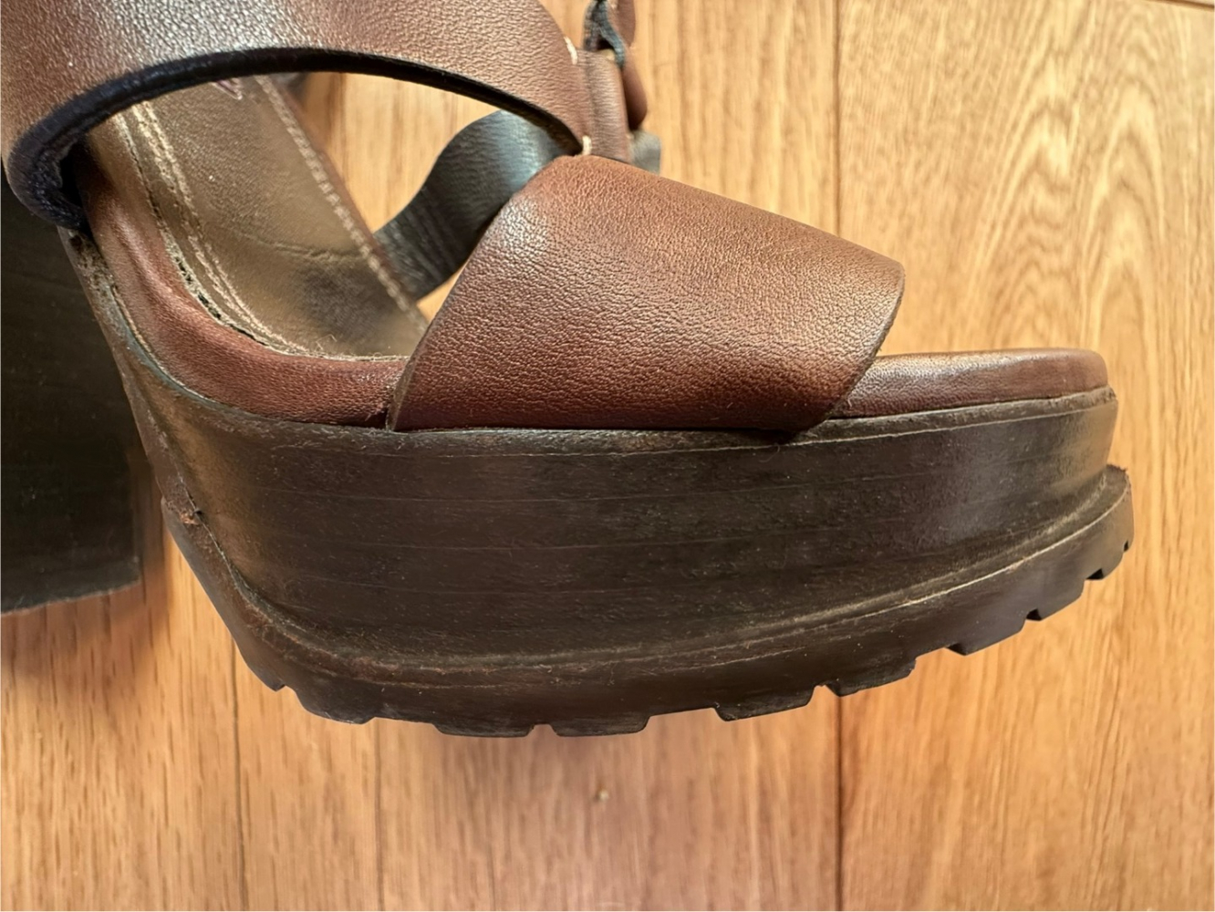 Ralph Lauren Collection Brown strappy sandals!