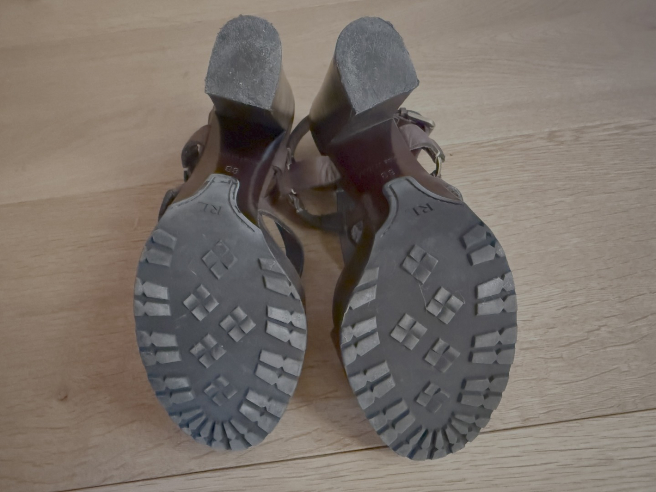 Ralph Lauren Collection Brown strappy sandals!