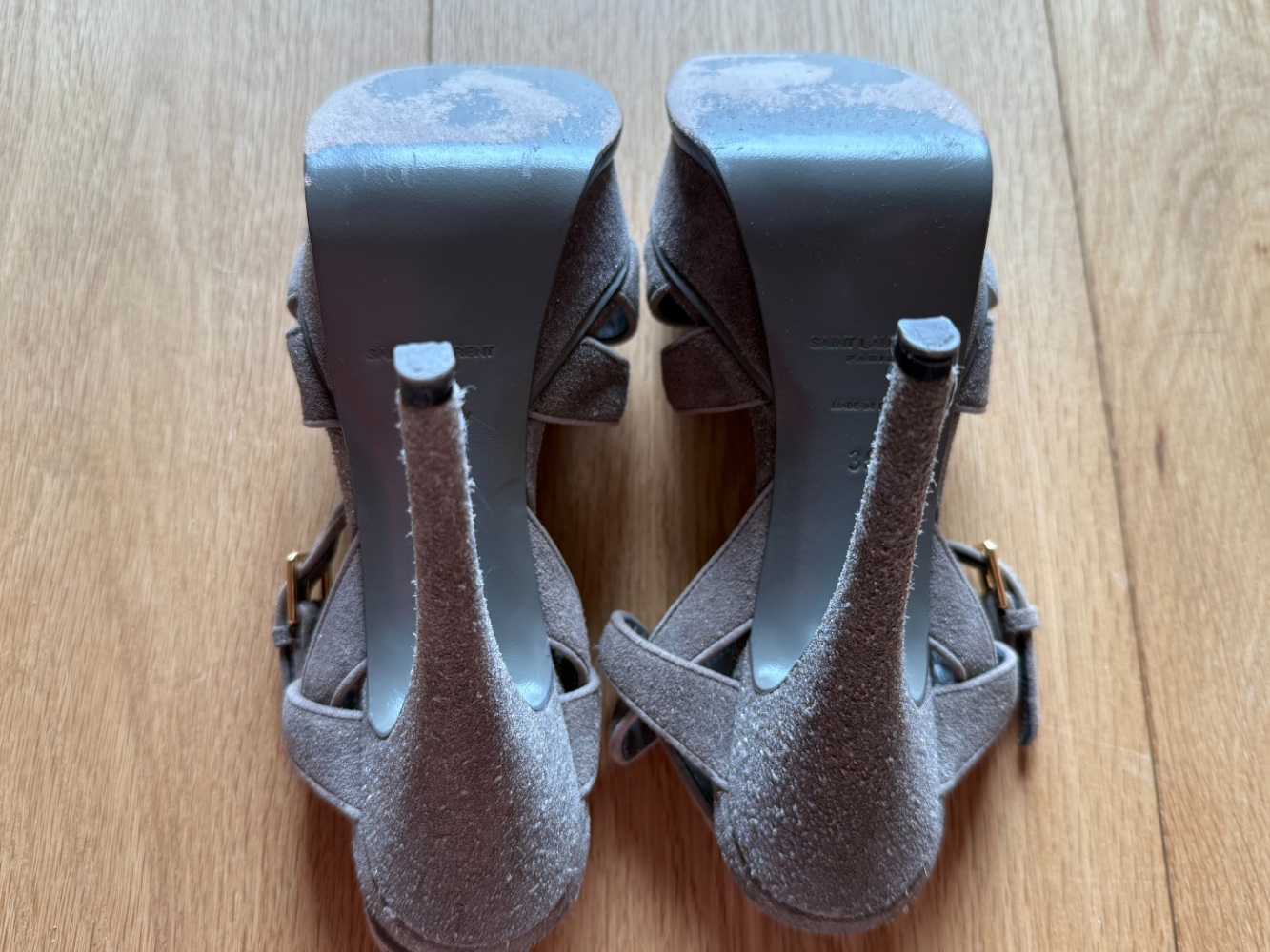 Yves Saint Laurent Tribute 135 platform heels!