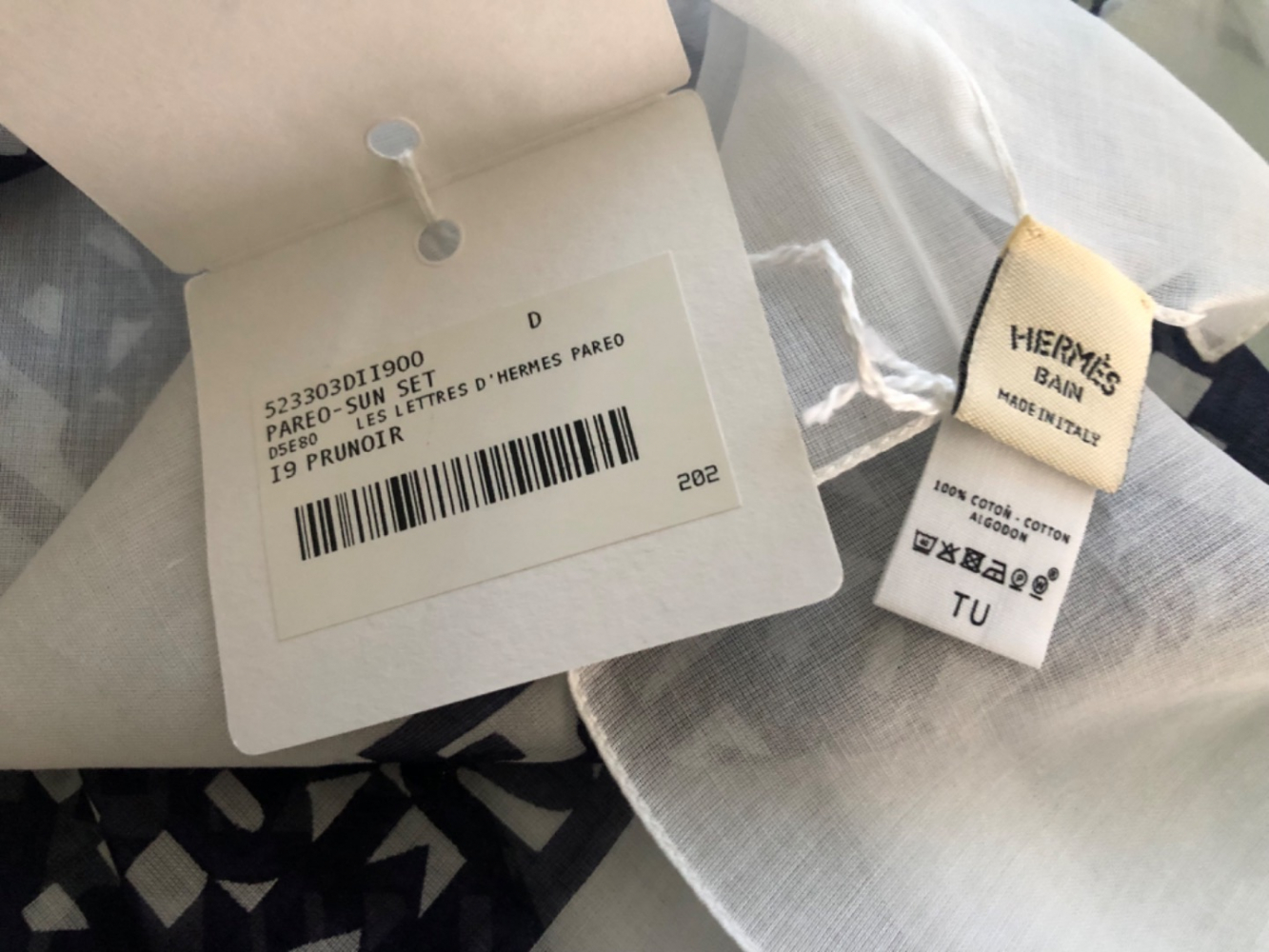 Hermès Paréo foulard