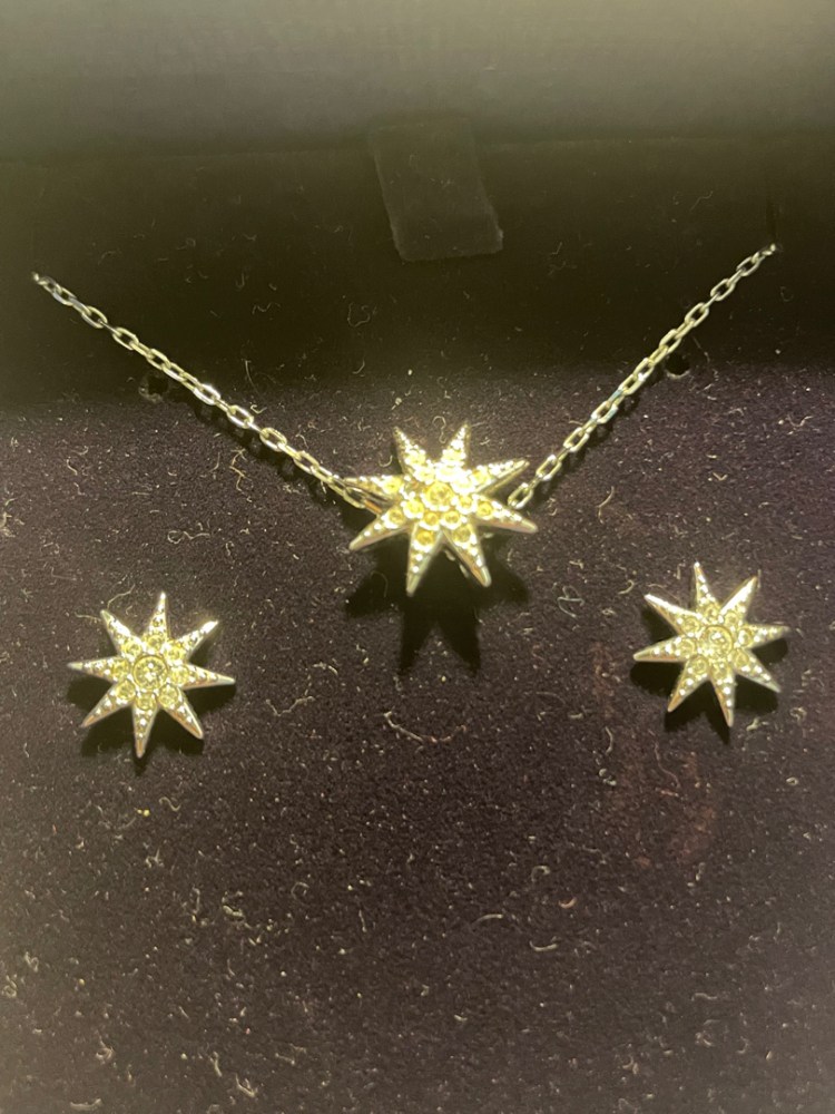 Swarovski Halskette und Ohrringe