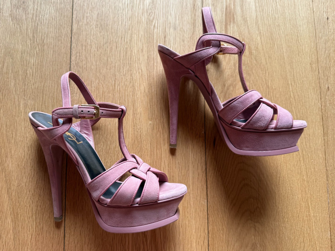 Yves Saint Laurent Iconic Tribute 135 Absätze