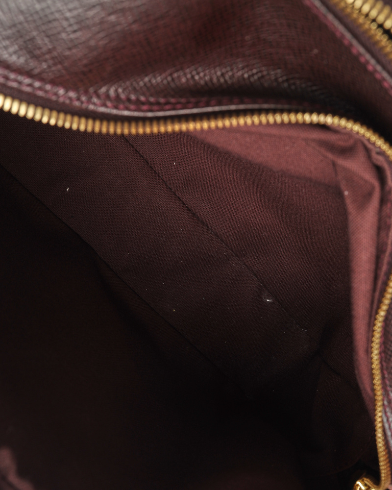 Louis Vuitton Taiga Reporter Bag